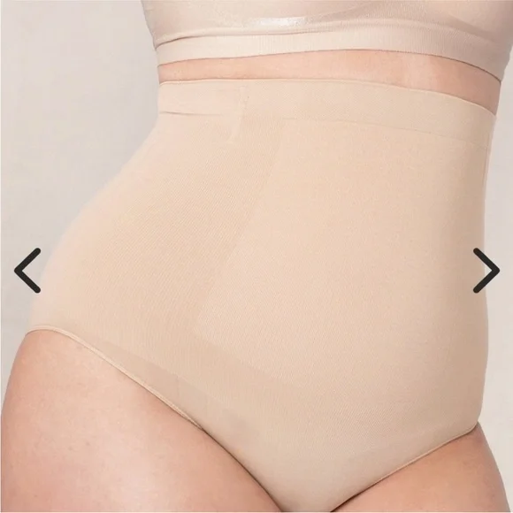 Shapermint Essentials All Day Every Day High-Waisted Shaper Thong - Picture 3 of 5